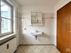 Bad - Großzügige 3-Zimmer-Etagenwohnung in Kelheim – Komfortabel & Gut Modernisiert